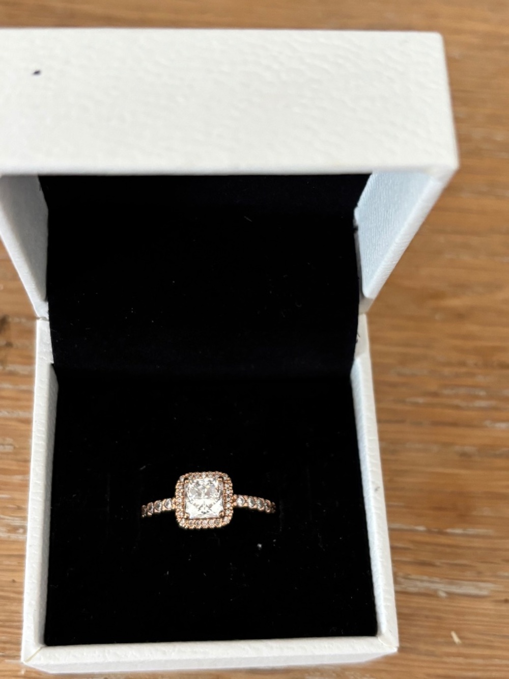 Pandora rose gold ring